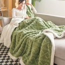 Axooms Fluffy Sherpa Blanket, Warm 200 x 230 cm, Thick Oversized XXL Throw Blanket, Soft Large Fleece Blanket for Sofa, Bed and Couch, Winter Blanket