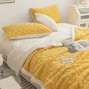 Axooms Fluffy Sherpa Blanket, Warm 200 x 230 cm, Thick Oversized XXL Throw Blanket, Soft Large Fleece Blanket for Sofa, Bed and Couch, Winter Blanket