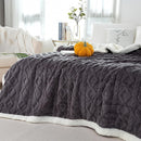 Axooms Fluffy Sherpa Blanket, Warm 200 x 230 cm, Thick Oversized XXL Throw Blanket, Soft Large Fleece Blanket for Sofa, Bed and Couch, Winter Blanket