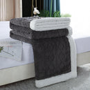 Axooms Fluffy Sherpa Blanket, Warm 200 x 230 cm, Thick Oversized XXL Throw Blanket, Soft Large Fleece Blanket for Sofa, Bed and Couch, Winter Blanket
