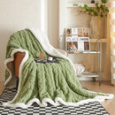 Axooms Fluffy Sherpa Blanket, Warm 200 x 230 cm, Thick Oversized XXL Throw Blanket, Soft Large Fleece Blanket for Sofa, Bed and Couch, Winter Blanket
