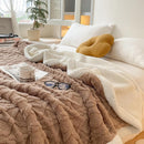Axooms Fluffy Sherpa Blanket, Warm 200 x 230 cm, Thick Oversized XXL Throw Blanket, Soft Large Fleece Blanket for Sofa, Bed and Couch, Winter Blanket
